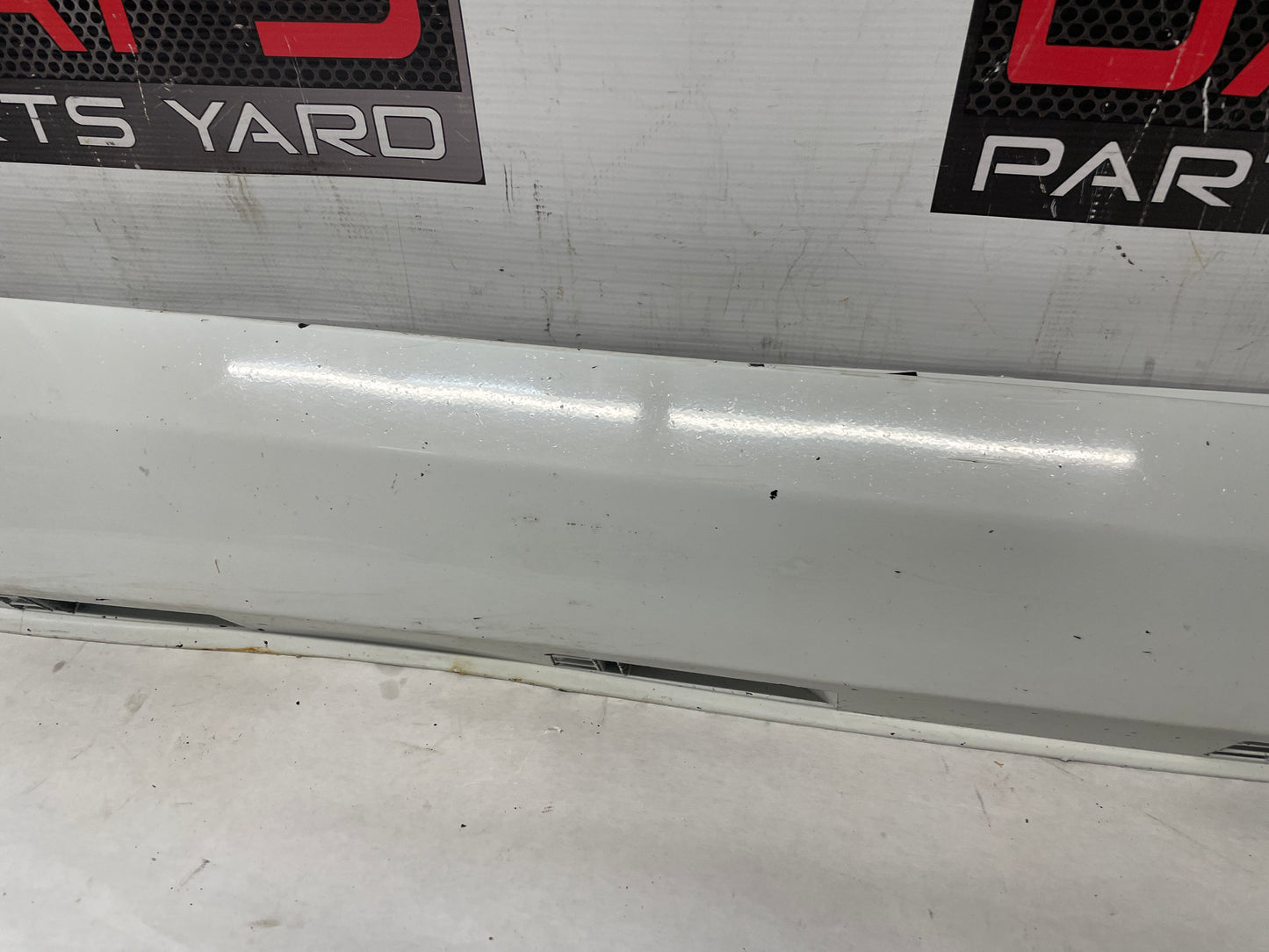 2013 Chevy Caprice PPV RH Passenger Rocker Molding Side Skirt Panel Trim OEM - Day's Parts Yard