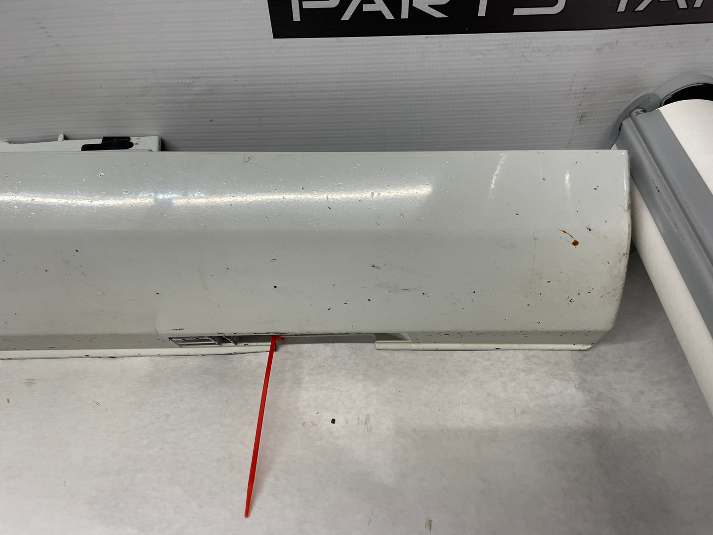 2013 Chevy Caprice PPV RH Passenger Rocker Molding Side Skirt Panel Trim OEM - Day's Parts Yard