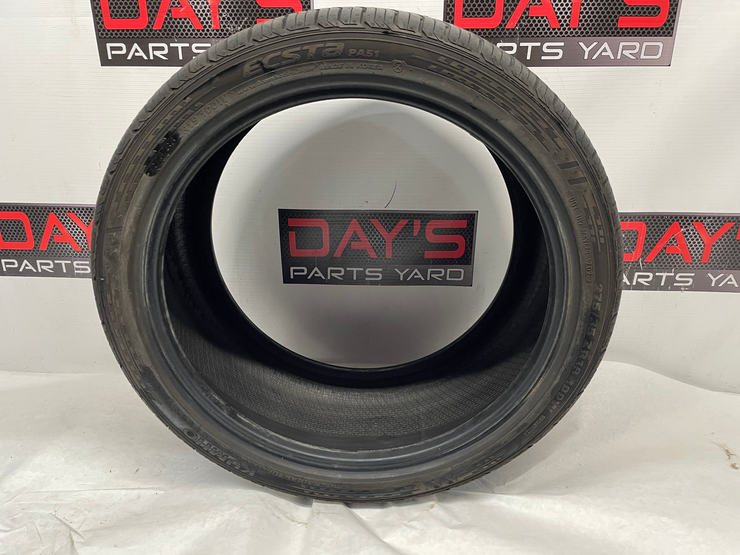 275/35ZR19 Kumho Ecsta Tire - Day's Parts Yard