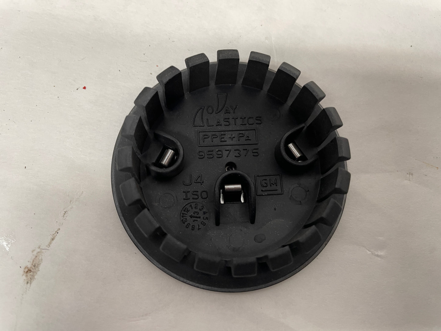 2016 Cadillac ATS-V Coupe Wheel Center Cap Set OEM - Day's Parts Yard