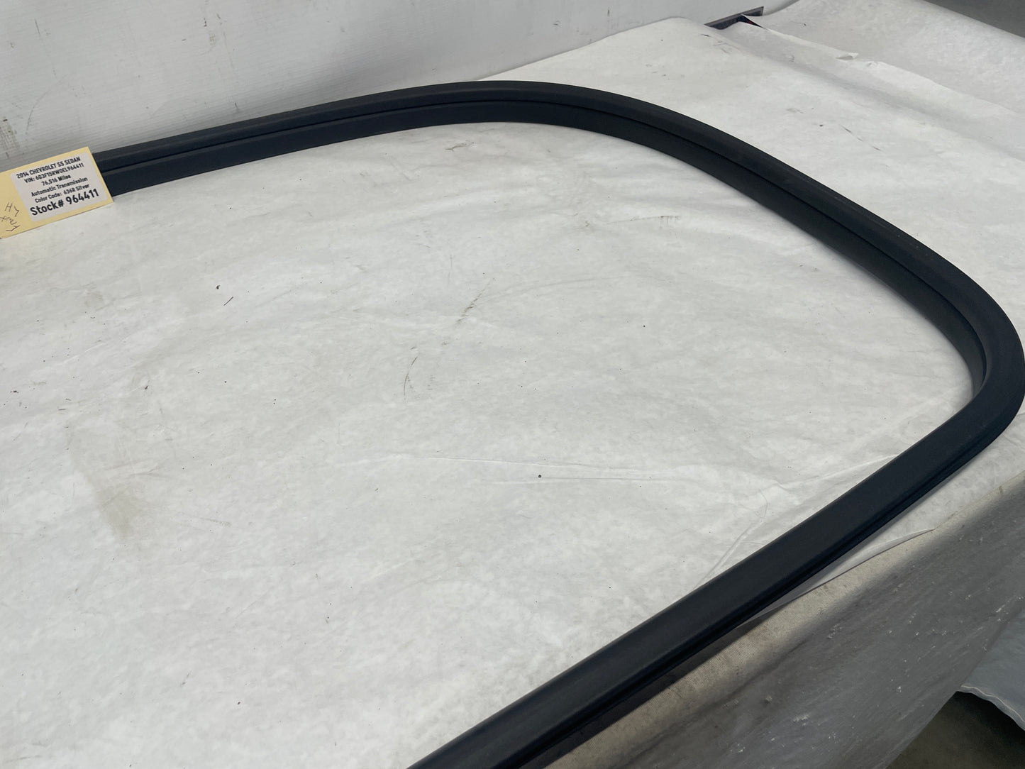 2014 Chevy SS Sedan LH Driver Front Door Weather Strip Rubber Seal OEM - Day's Parts Yard