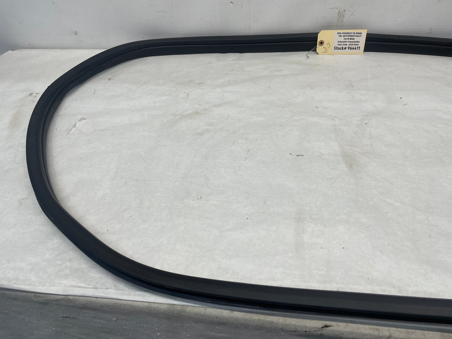 2014 Chevy SS Sedan LH Driver Front Door Weather Strip Rubber Seal OEM - Day's Parts Yard