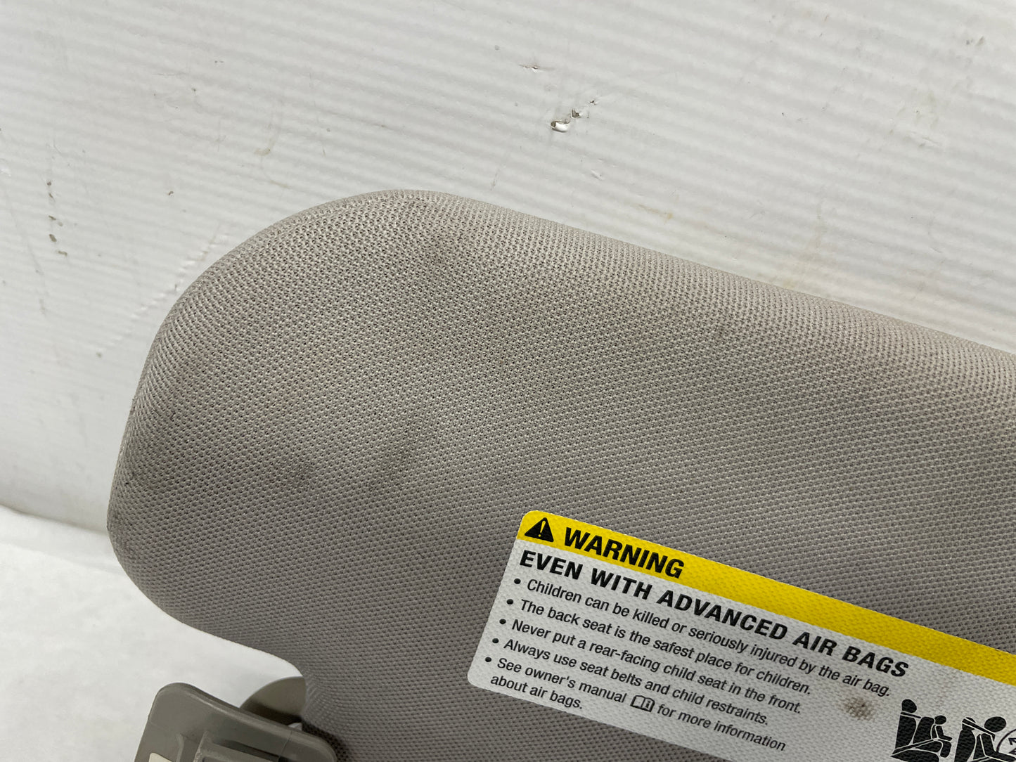 2014 Chevy SS Sedan RH & LH Sun Visor Sunvisor Shade Set OEM - Day's Parts Yard