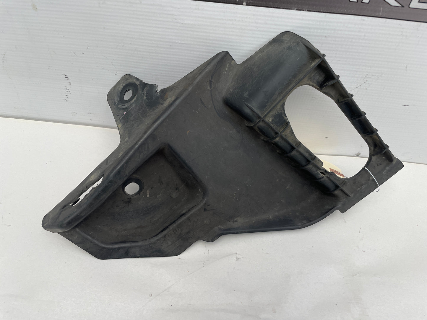 2014 Chevrolet SS Sedan LH Driver Fender Compartment Shield OEM - Day's Parts Yard