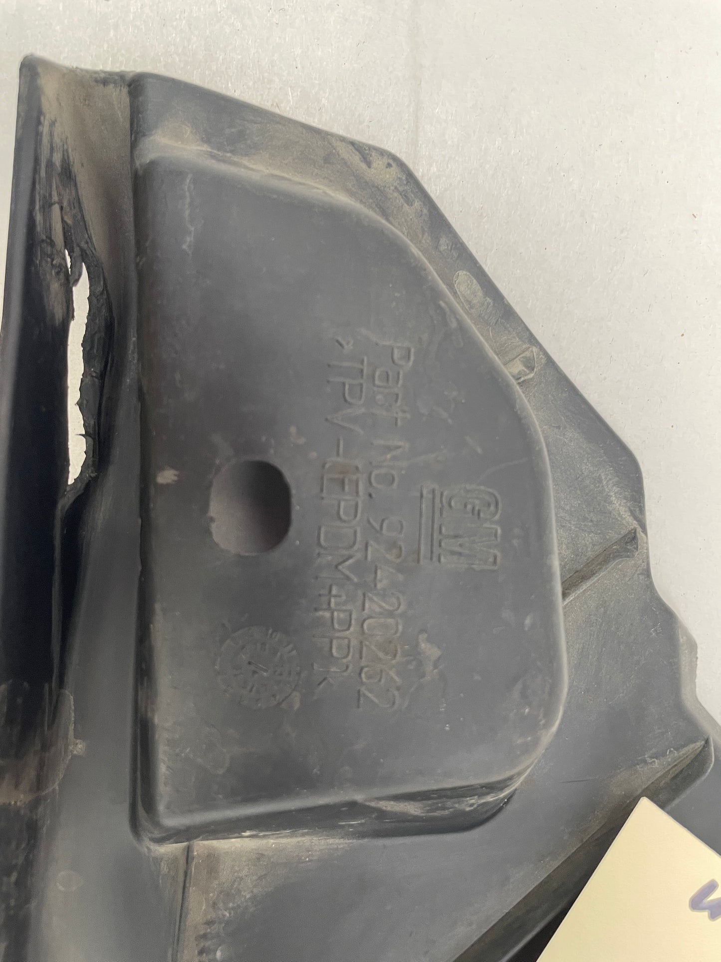 2014 Chevrolet SS Sedan LH Driver Fender Compartment Shield OEM - Day's Parts Yard