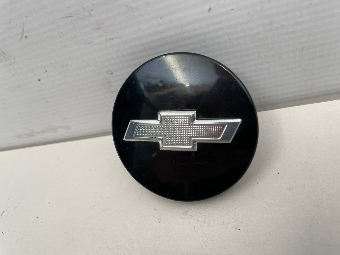 2019 Chevy Camaro SS Wheel Center Cap OEM - Day's Parts Yard