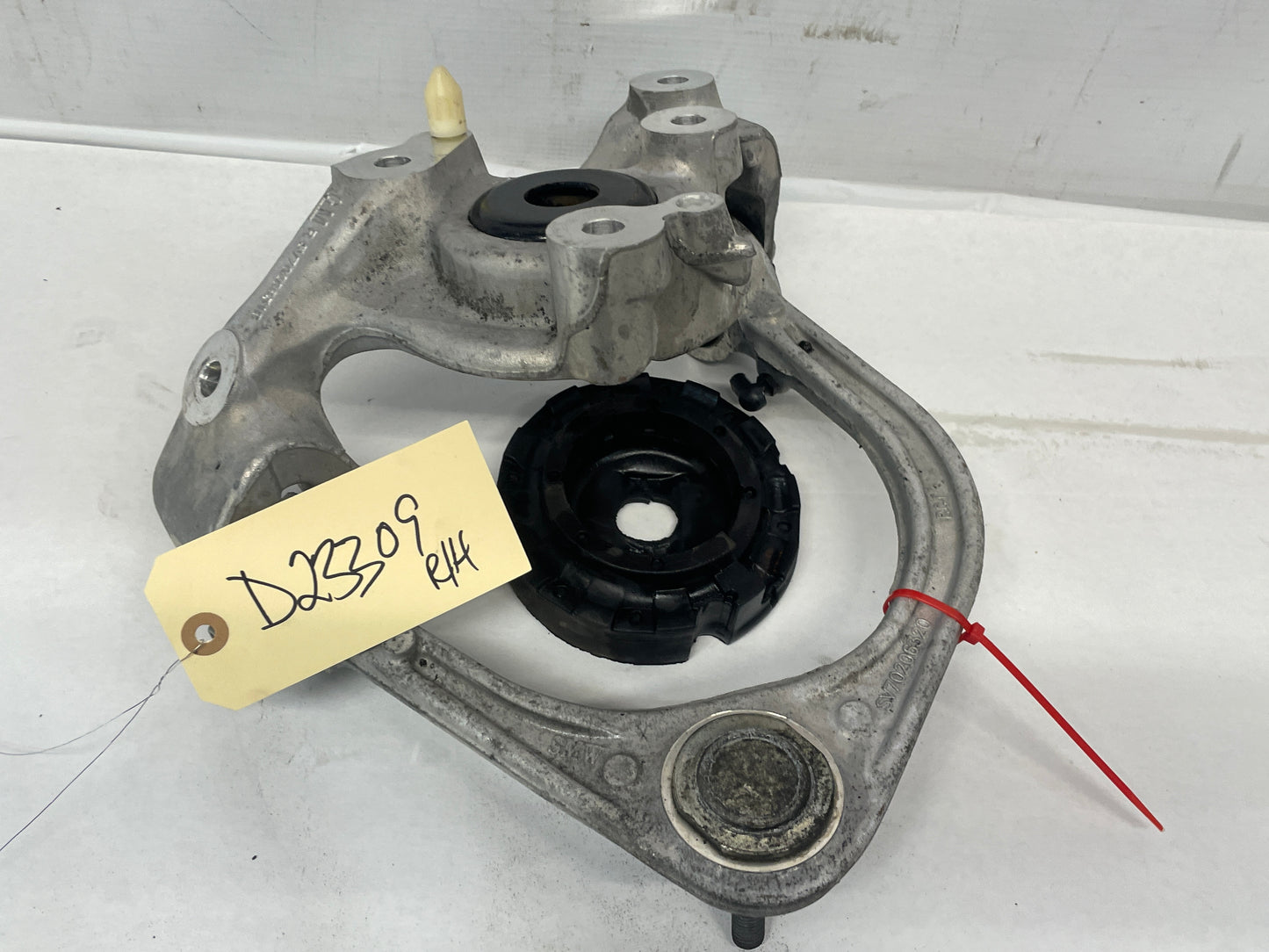 2011 Cadillac CTS-V RH Passenger Front Upper Control Arm OEM - Day's Parts Yard