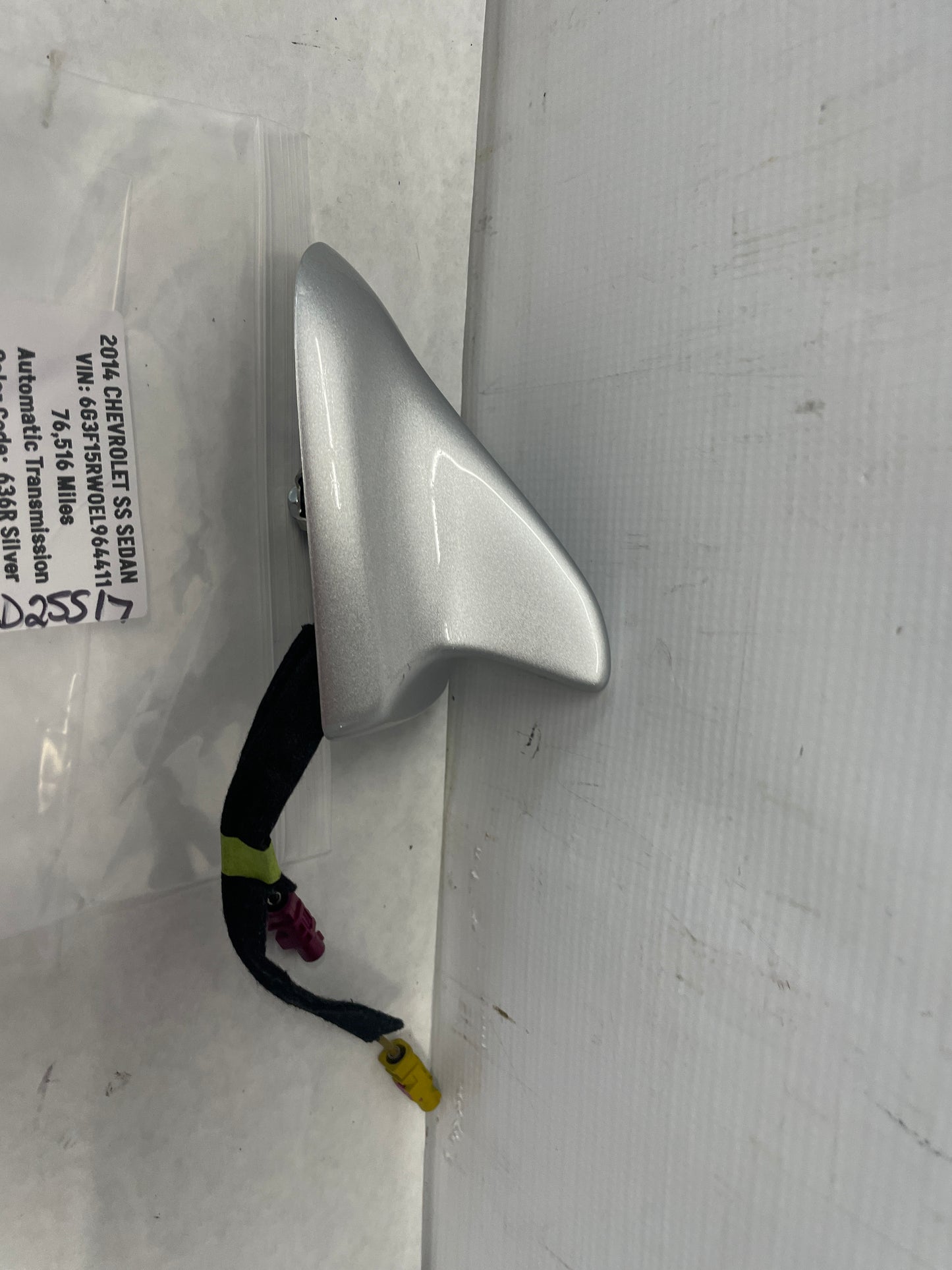 2014 Chevy SS Sedan Shark Fin Roof Antenna OEM - Day's Parts Yard