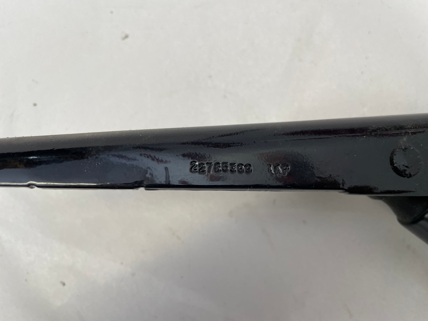 2013 Chevy Camaro SS RH & LH Trunk Deck Lid Hinges OEM - Day's Parts Yard