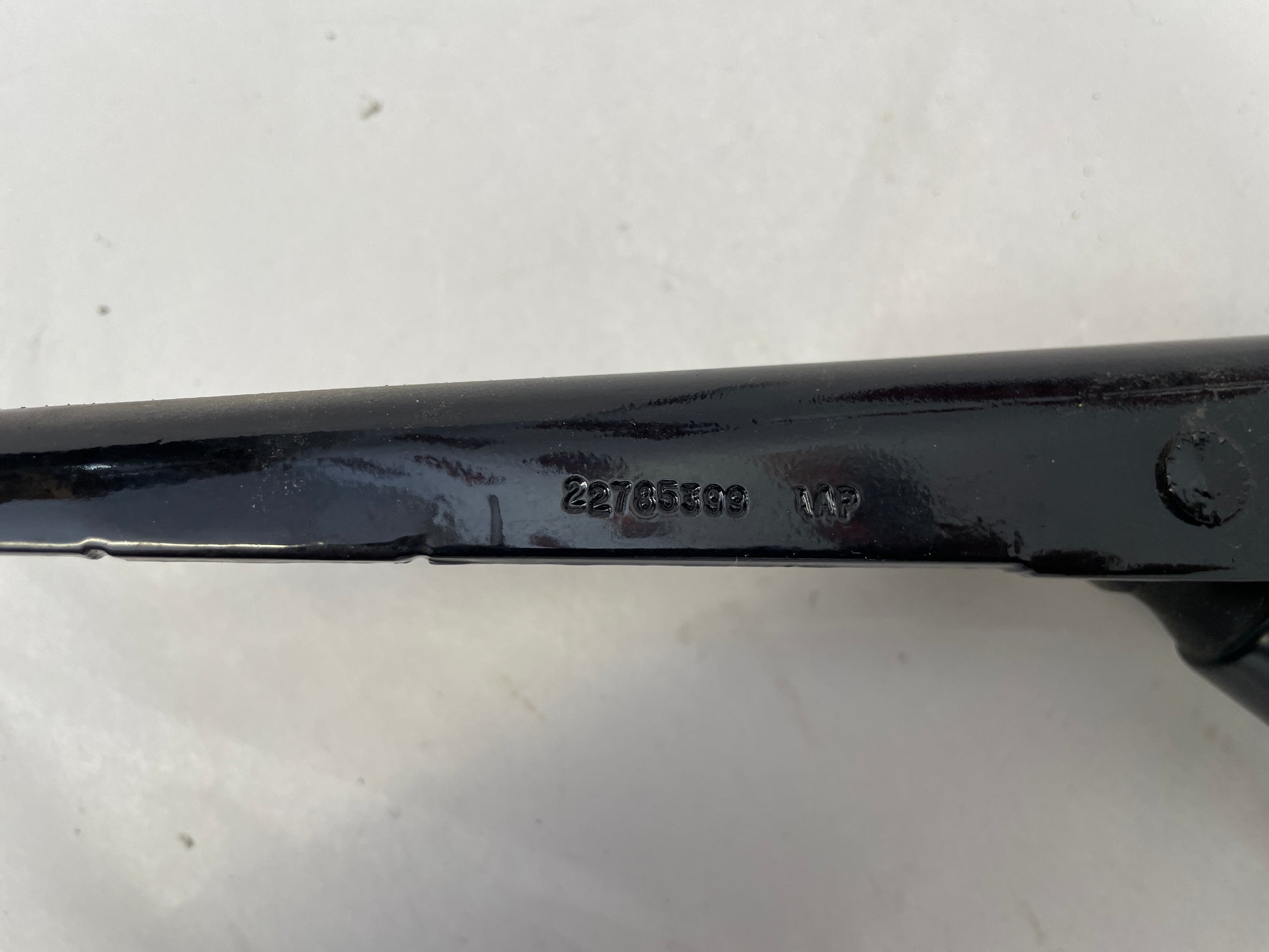 2013 Chevy Camaro SS RH & LH Trunk Deck Lid Hinges OEM - Day's Parts Yard
