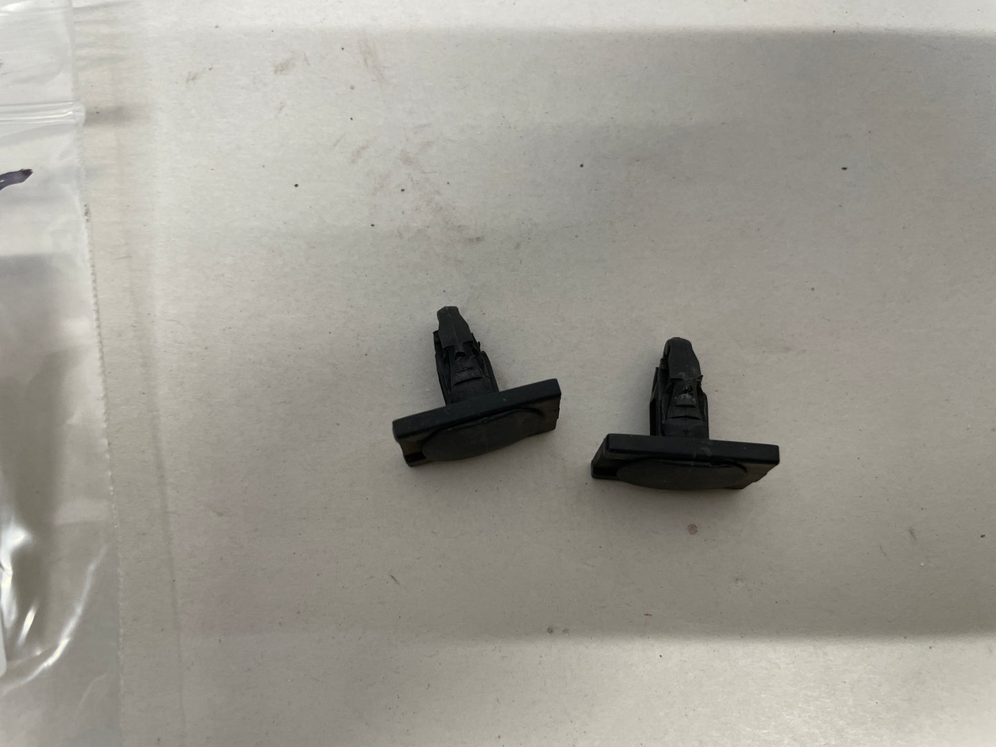 2016 Chevy SS Sedan Front Bumper Clips OEM - Day's Parts Yard