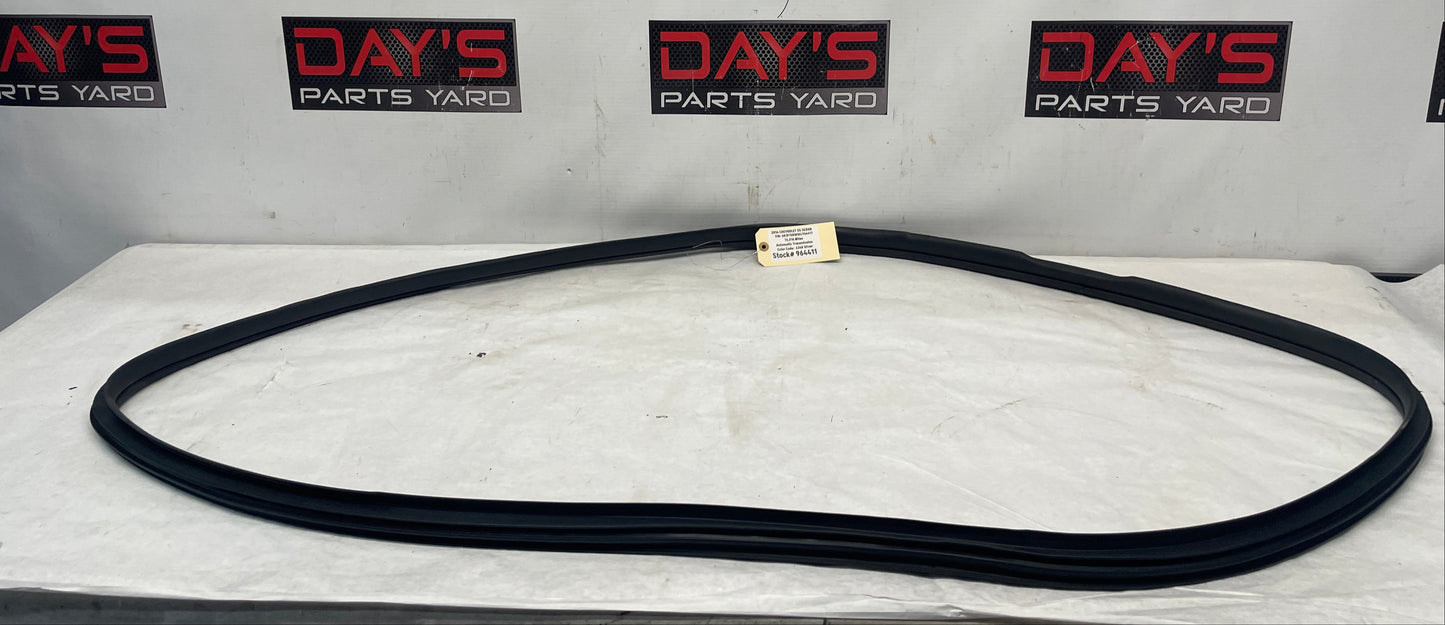 2014 Chevy SS Sedan RH Passenger Front Door Weather Strip Rubber Seal OEM - Day's Parts Yard