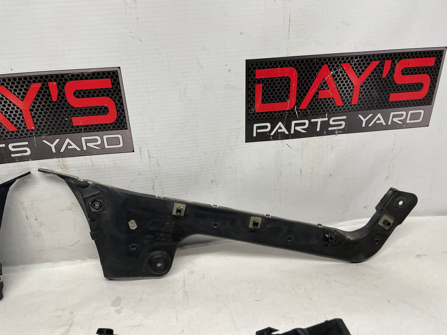2013 Chevy Caprice PPV RH & LH Rear Bumper Guide Brackets Mounts OEM - Day's Parts Yard
