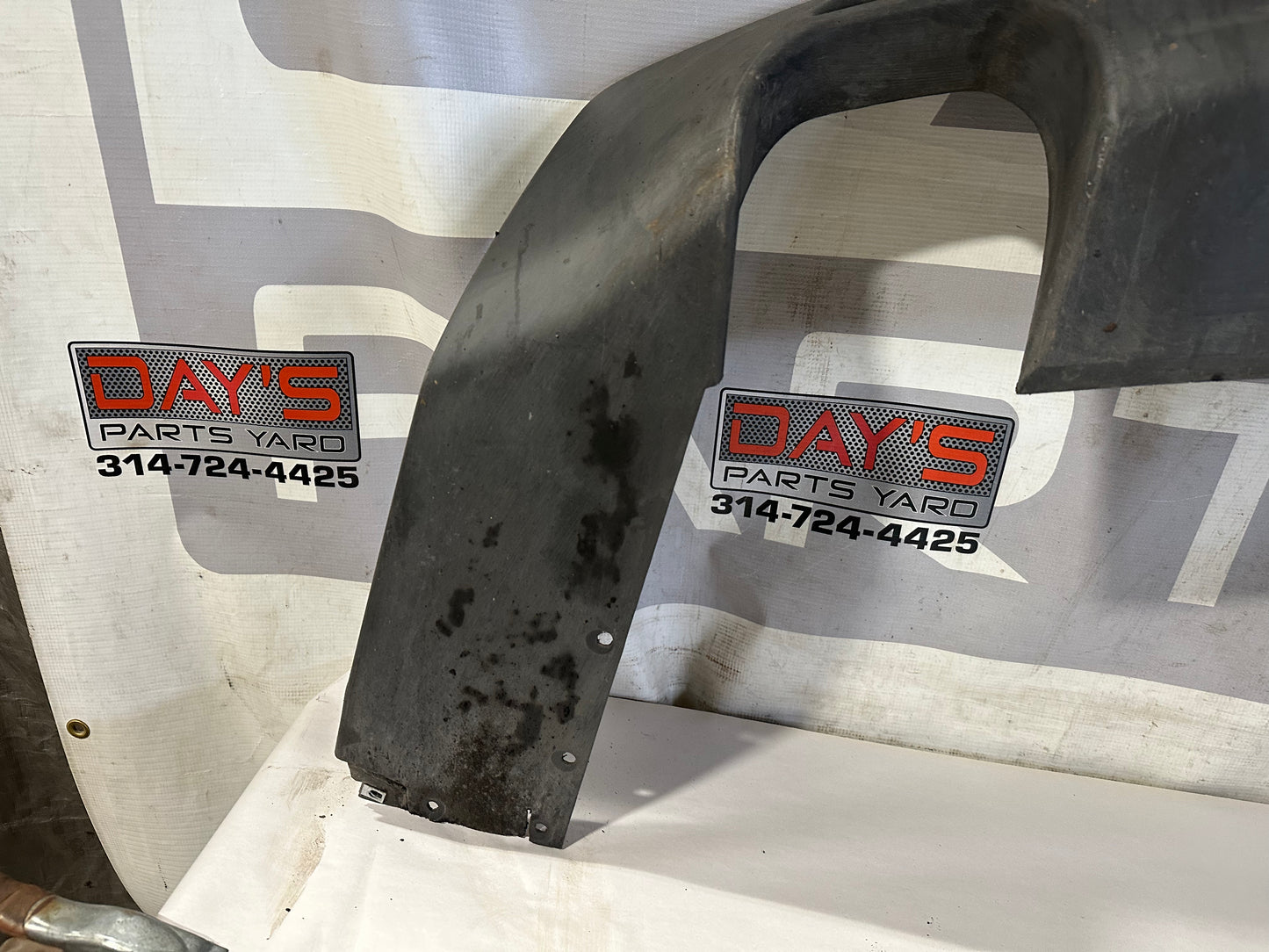2020 Chevy Camaro SS Rear Lower Valance Diffuser OEM LOCAL PICK UP - Day's Parts Yard