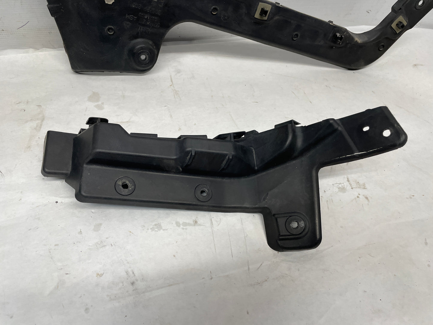 2013 Chevy Caprice PPV RH & LH Rear Bumper Guide Brackets Mounts OEM - Day's Parts Yard