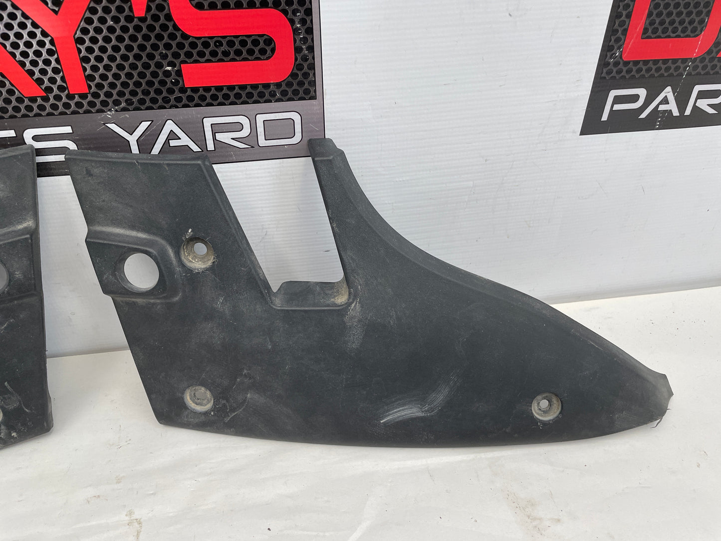 2019 Chevy Camaro SS RH & LH Tail Light Taillight Filler Panel Cover OEM - Day's Parts Yard