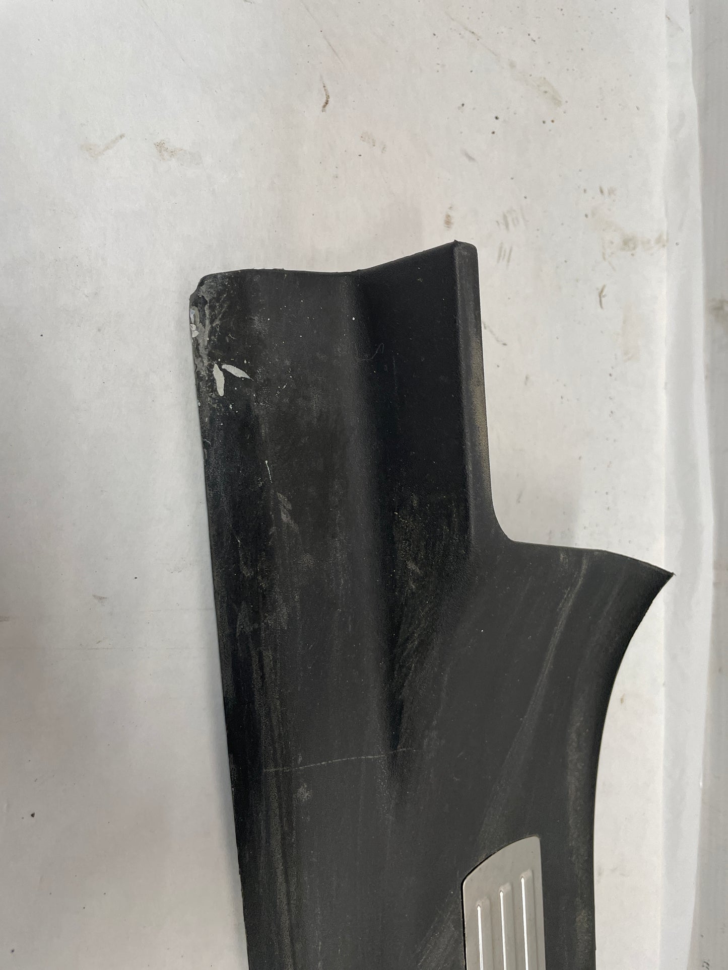 2013 Chevy Caprice PPV LH Driver Rear Door Scuff Sill Plate Panel Trim Molding OEM - Day's Parts Yard
