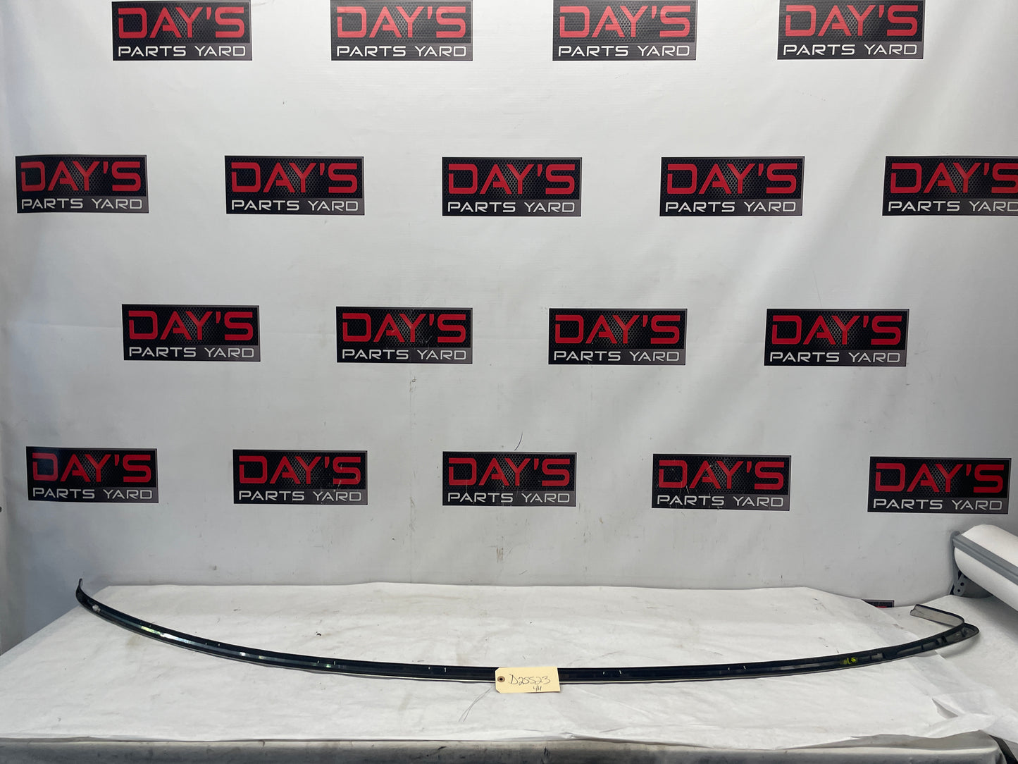 2015 Chevy SS Sedan LH Driver Door Roof Top Trim Molding OEM - Day's Parts Yard