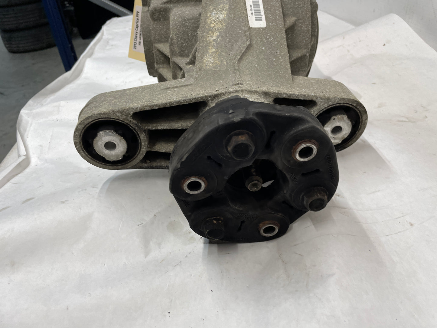 2013 Chevy Caprice PPV Rear End Rearend Carrier Differential 2.92 LSD OEM - Day's Parts Yard
