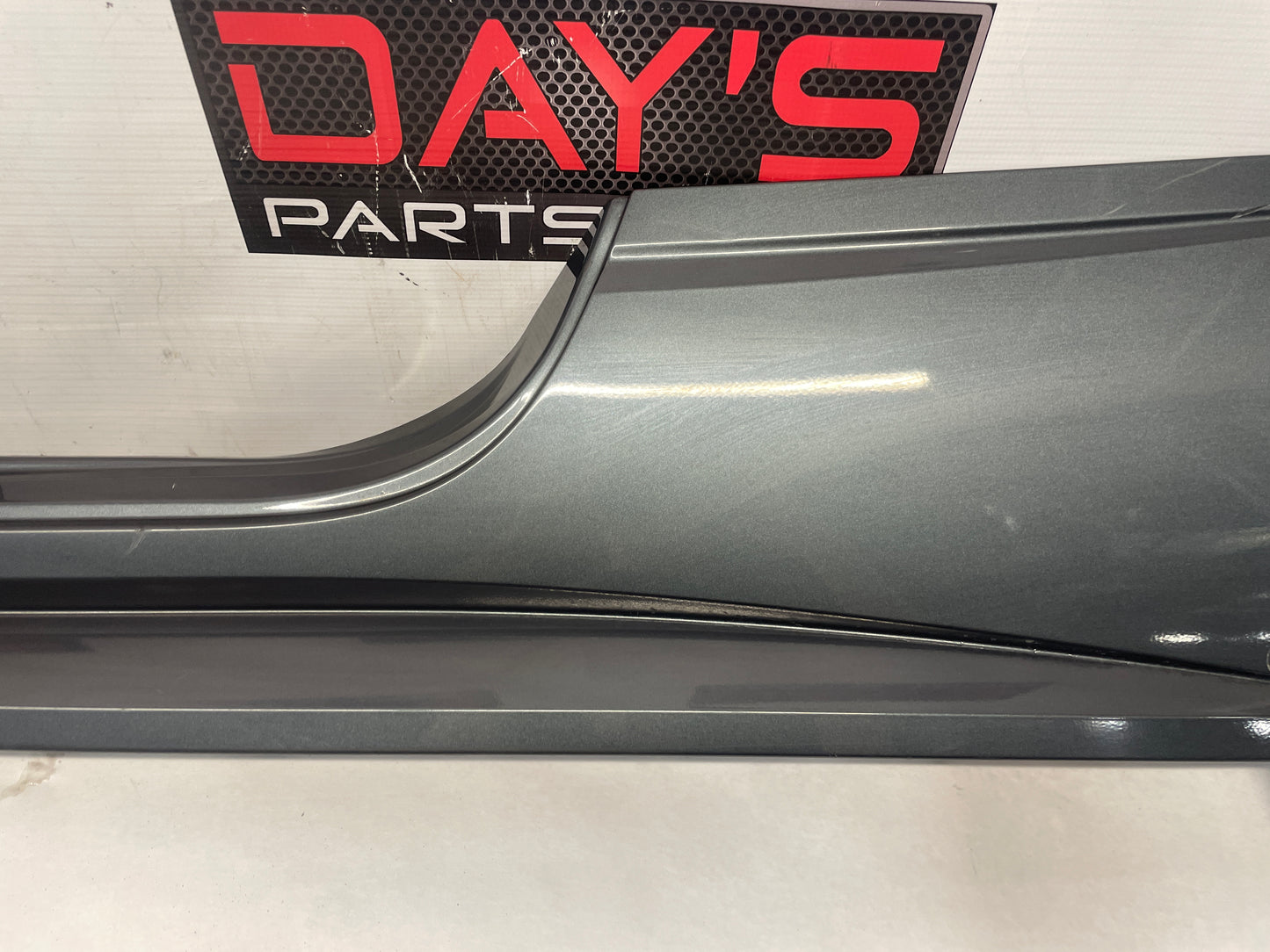 2011 Cadillac CTS-V LH Driver Rocker Molding Side Skirt OEM - Day's Parts Yard