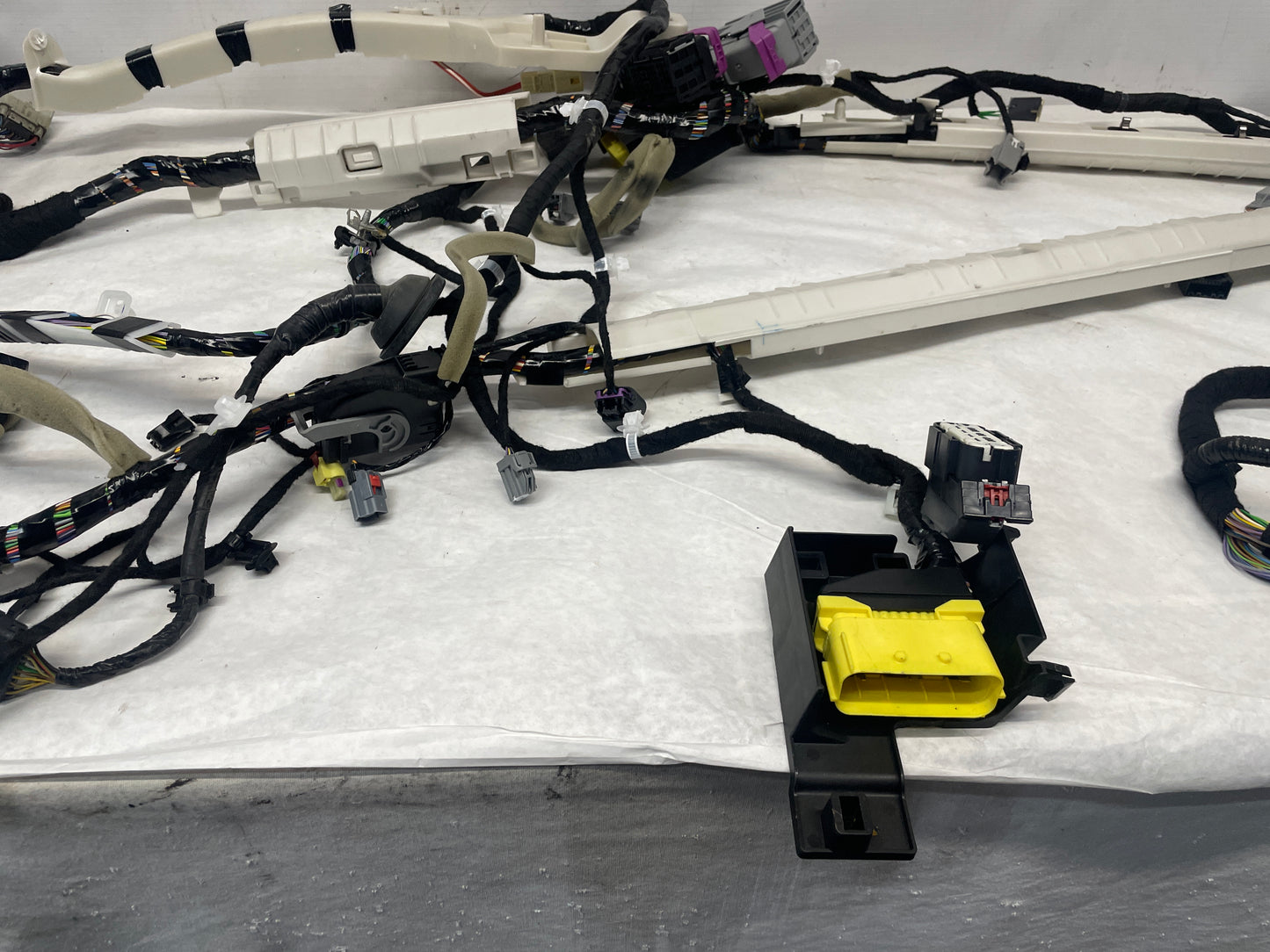 2014 Chevy SS Sedan Body Chassis Wire Wiring Harness OEM - Day's Parts Yard