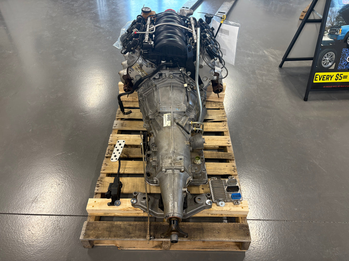 6.0 LS2 Engine 4L65 Automatic Transmission Drivetrain Pullout 400HP - Day's Parts Yard