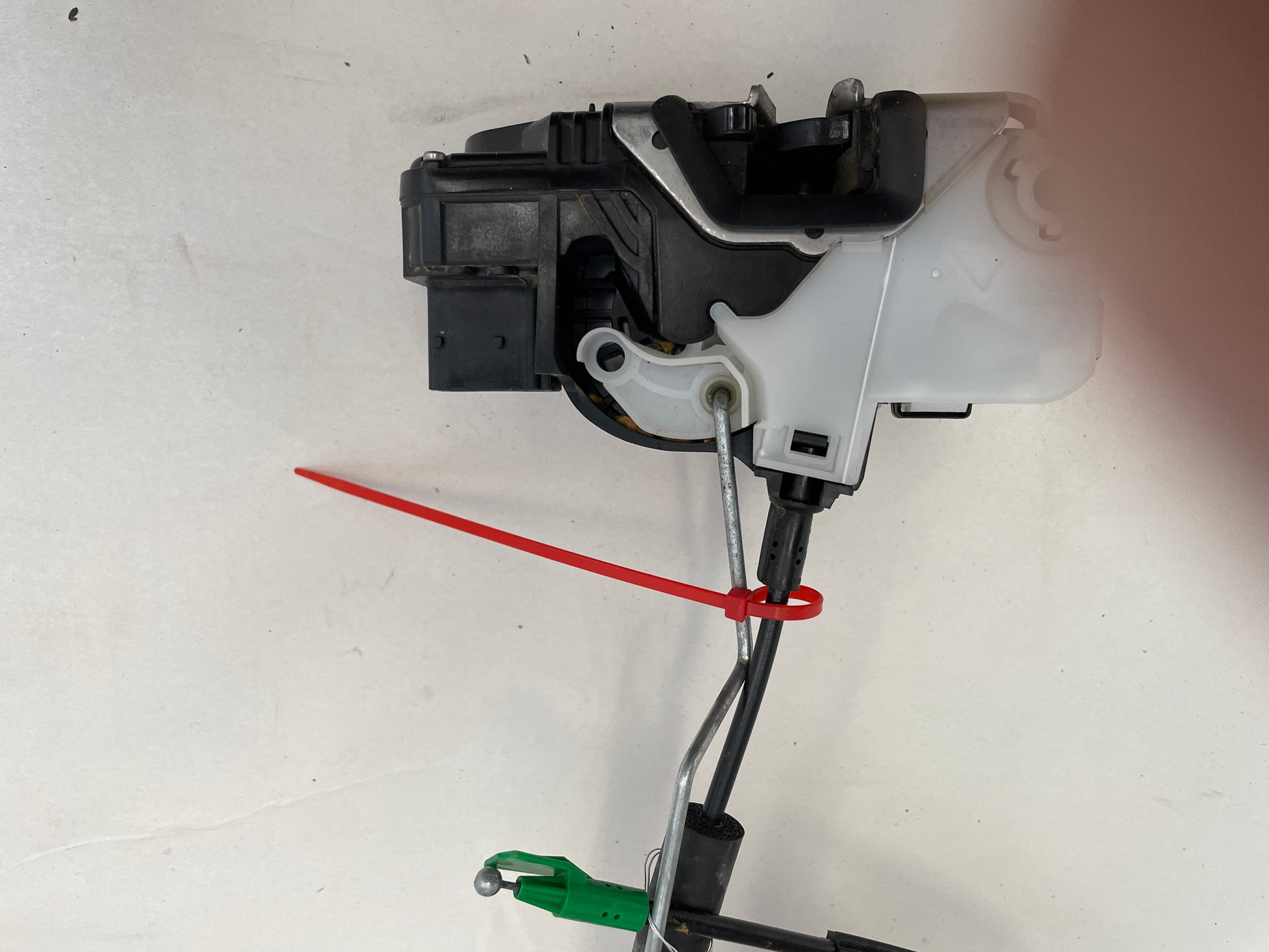 2013 Chevy Camaro ZL1 RH Passenger Door Lock Actuator OEM - Day's Parts Yard