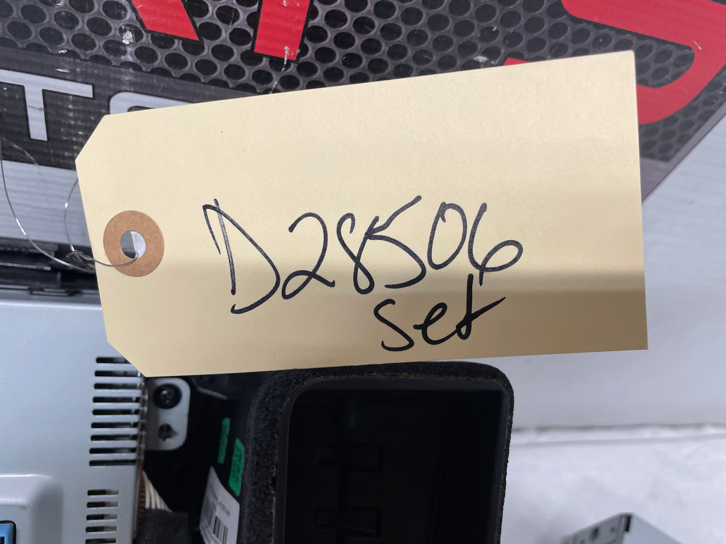 2017 Chevy SS Sedan Navigation Display Radio CD Player Face Plate Screen Receiver OEM