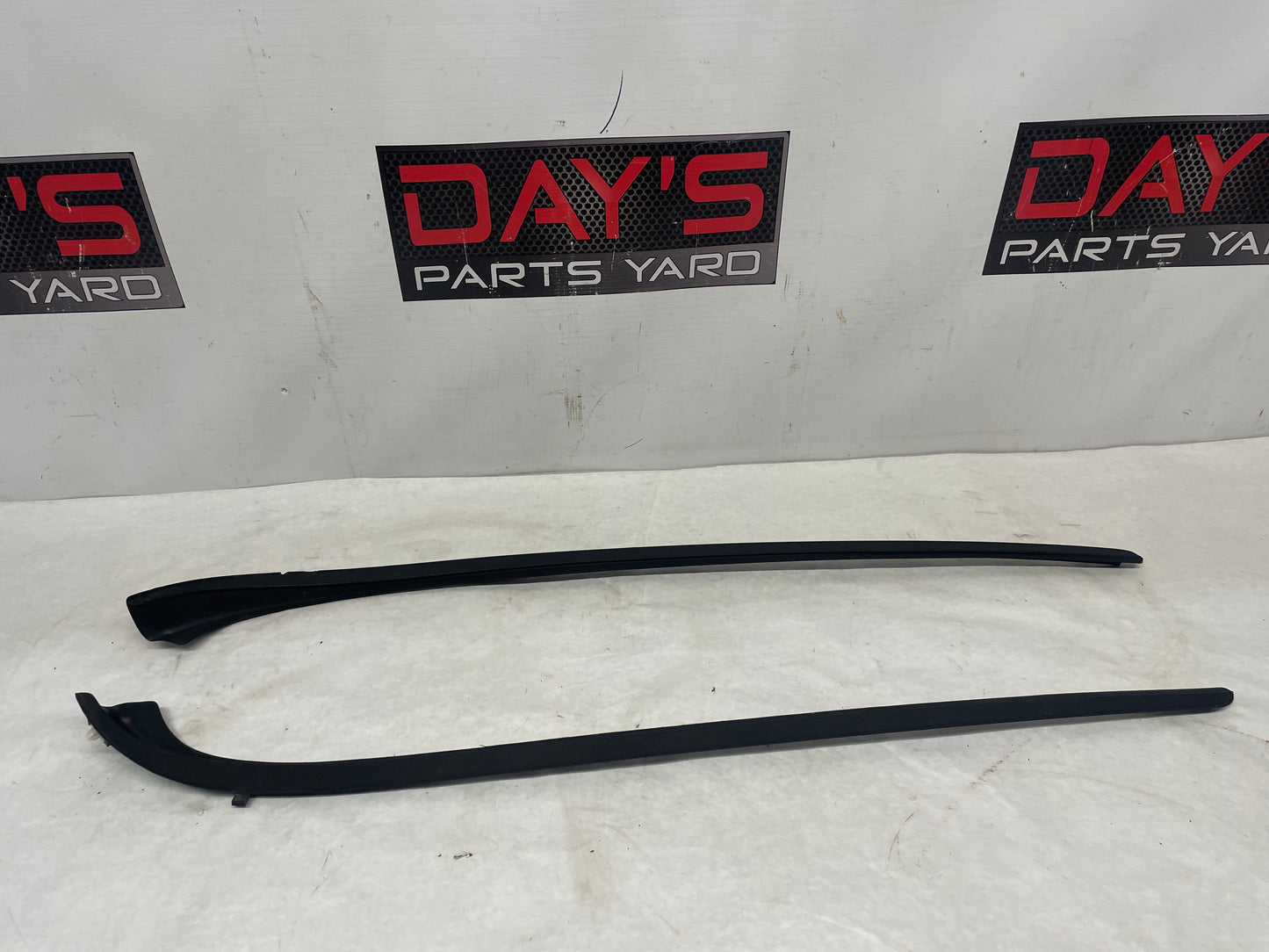 2014 Chevy SS Sedan RH & LH Windshield Molding Trim OEM - Day's Parts Yard