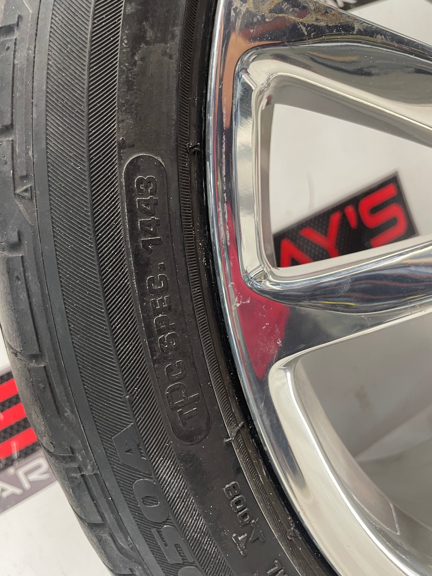 2014 Chevy SS Sedan Factory OEM Front Wheel w/ Bridgestone Potenza Tire 19X8.5 - Day's Parts Yard
