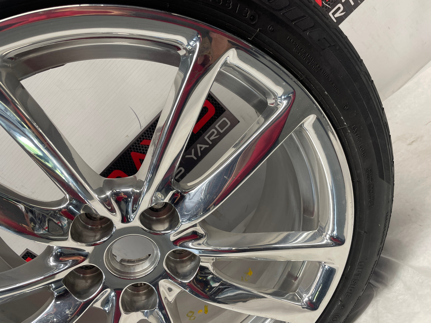 2014 Chevy SS Sedan Factory OEM Front Wheel w/ Bridgestone Potenza Tire 19X8.5 - Day's Parts Yard