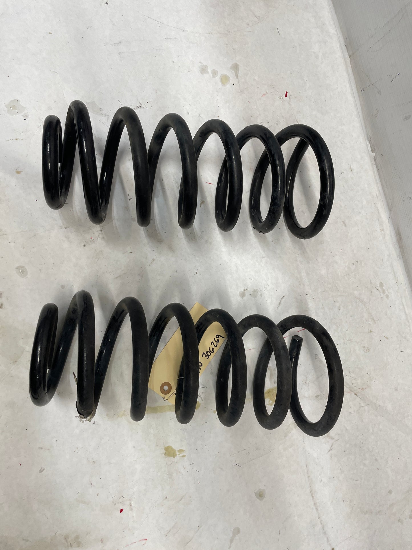 2017 Chevy SS Sedan Rear Suspension Coil Springs OEM