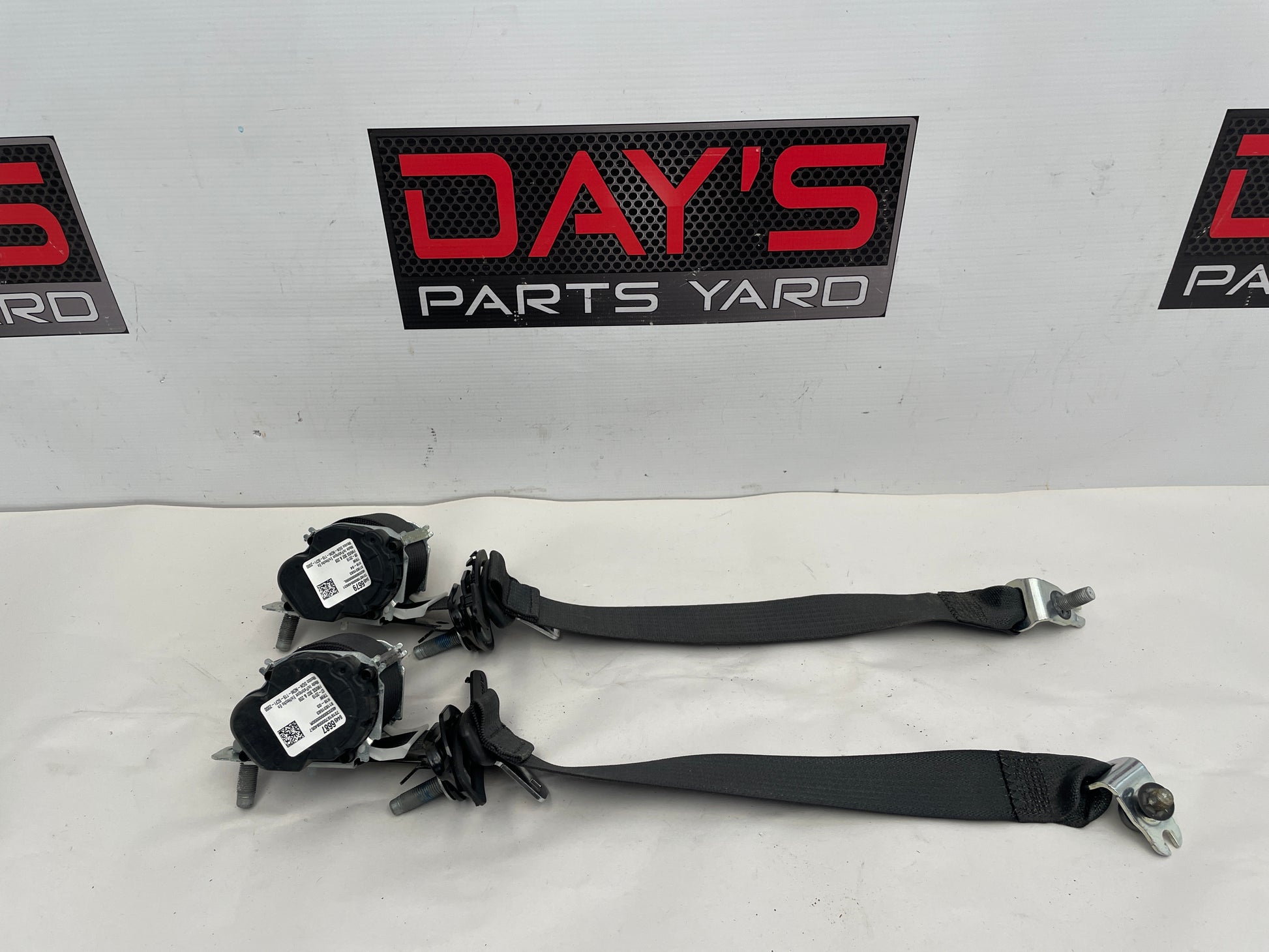 2020 Chevy Camaro SS Rear Seat Belts Seatbelts OEM - Day's Parts Yard