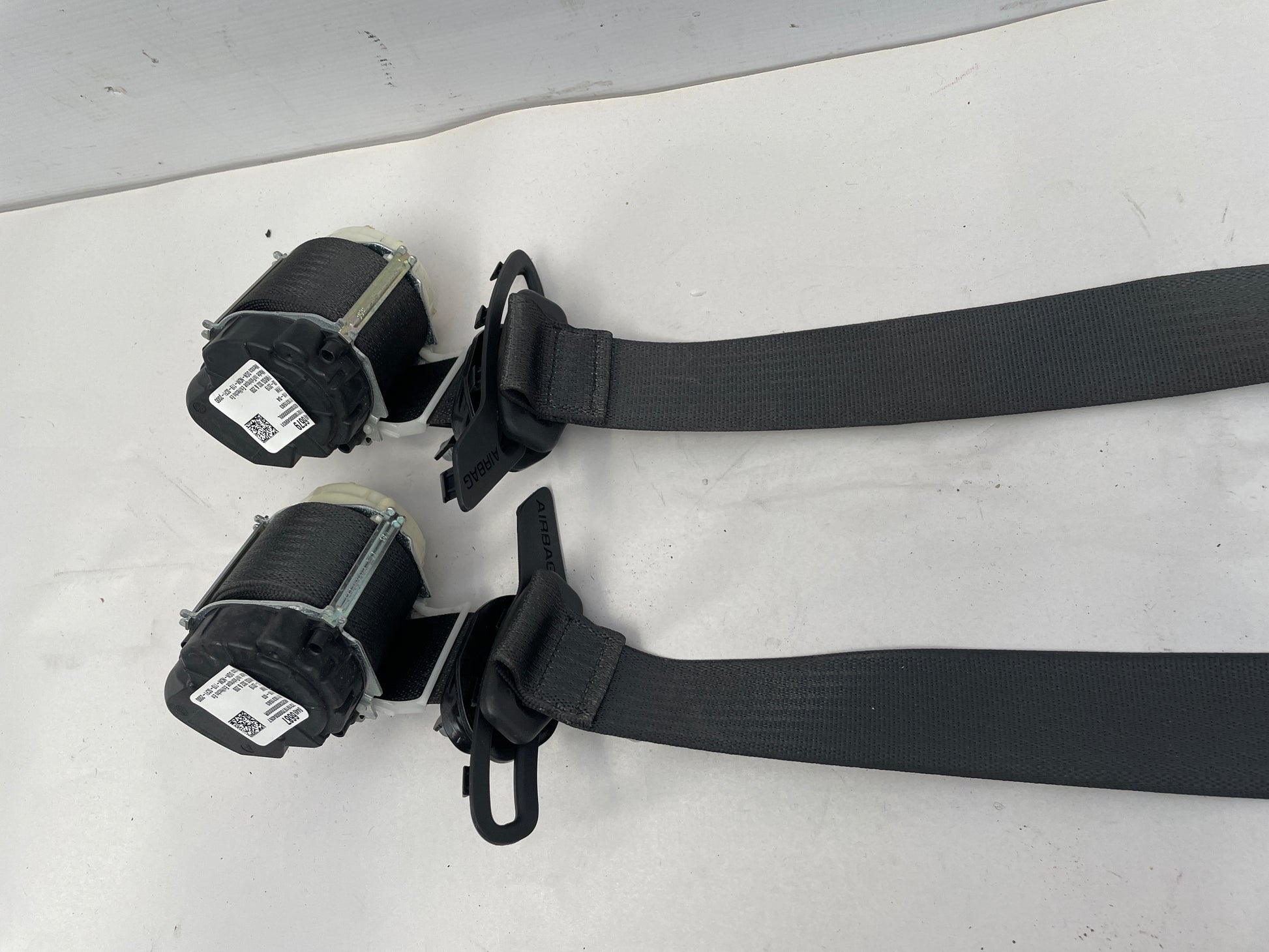 2020 Chevy Camaro SS Rear Seat Belts Seatbelts OEM - Day's Parts Yard