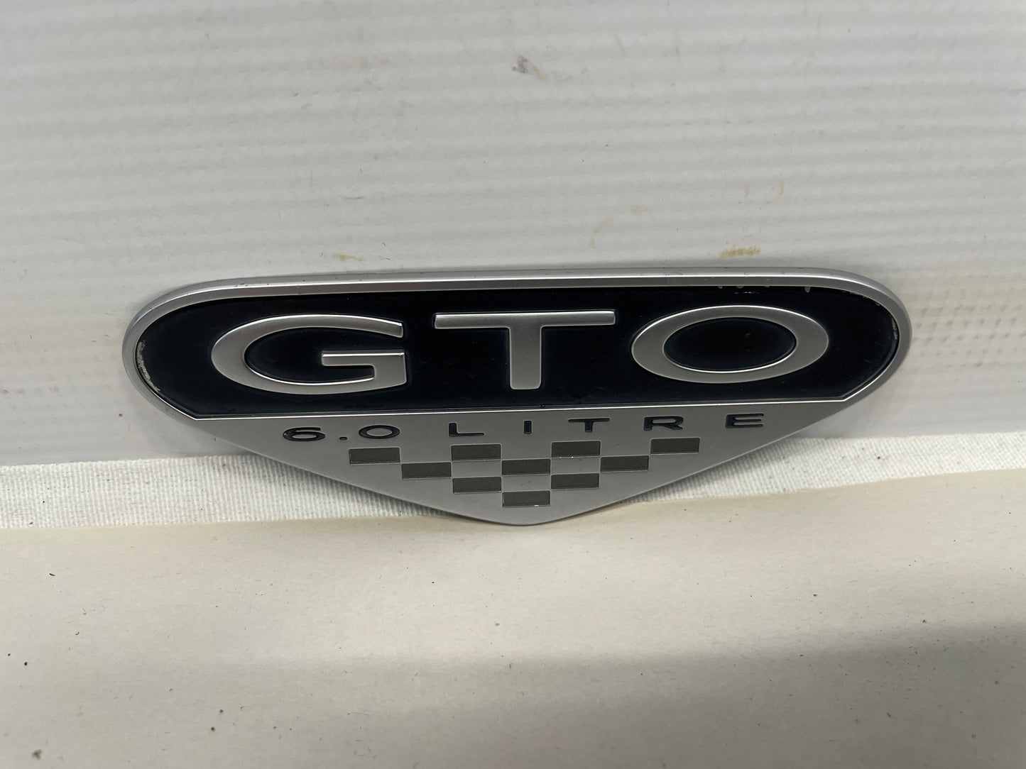 2005 Pontiac GTO Fender Emblem Badge OEM - Day's Parts Yard