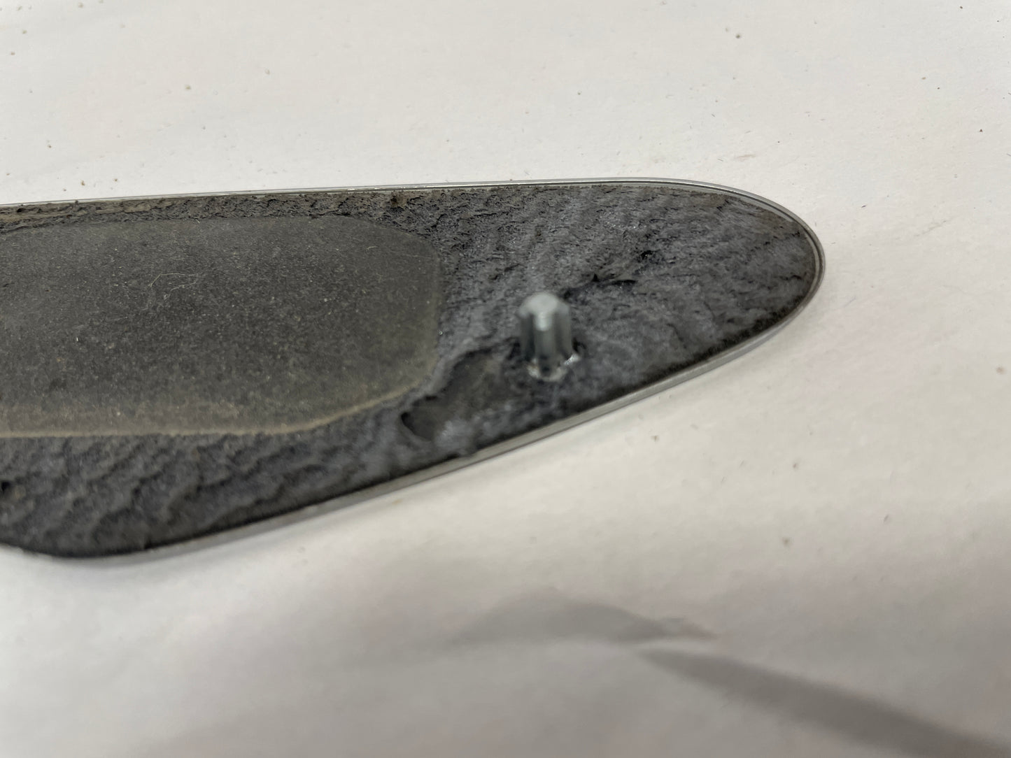 2005 Pontiac GTO Fender Emblem Badge OEM - Day's Parts Yard