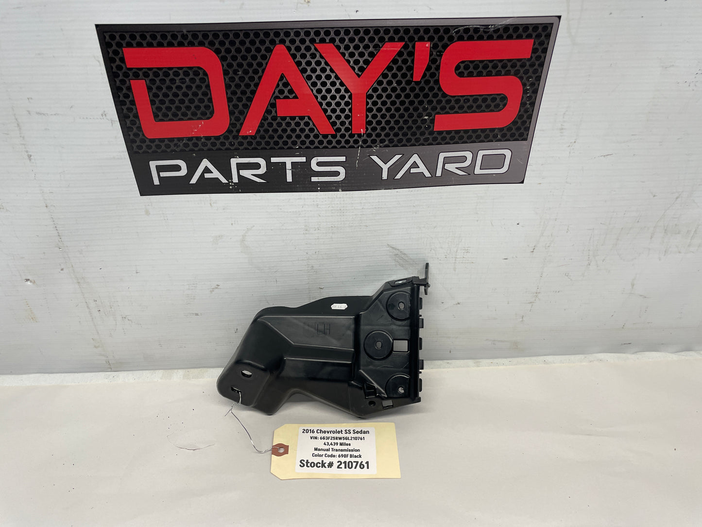 2016 Chevy SS Sedan LH Driver Fender Bumper Bracket OEM - Day's Parts Yard