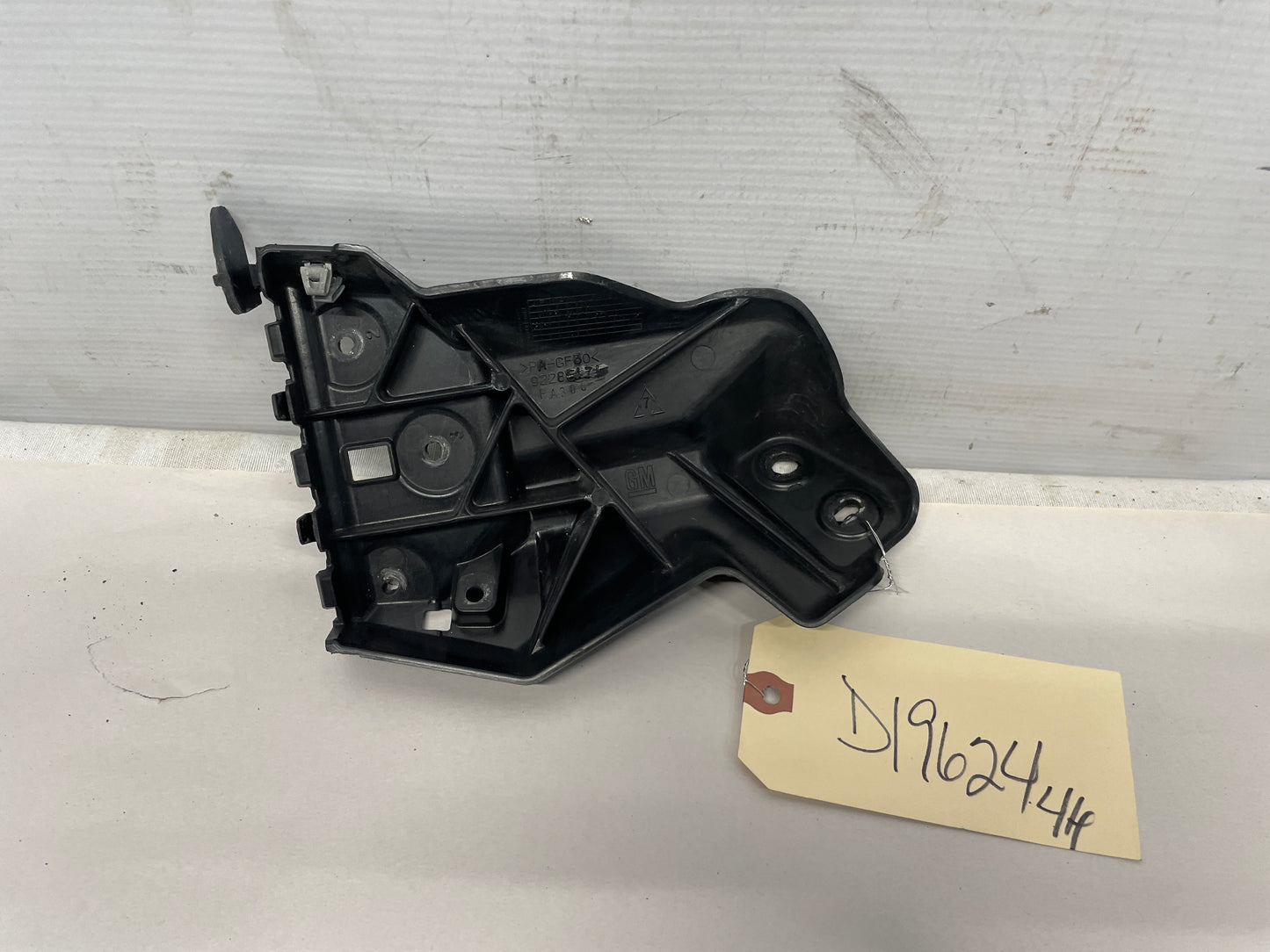 2016 Chevy SS Sedan LH Driver Fender Bumper Bracket OEM - Day's Parts Yard