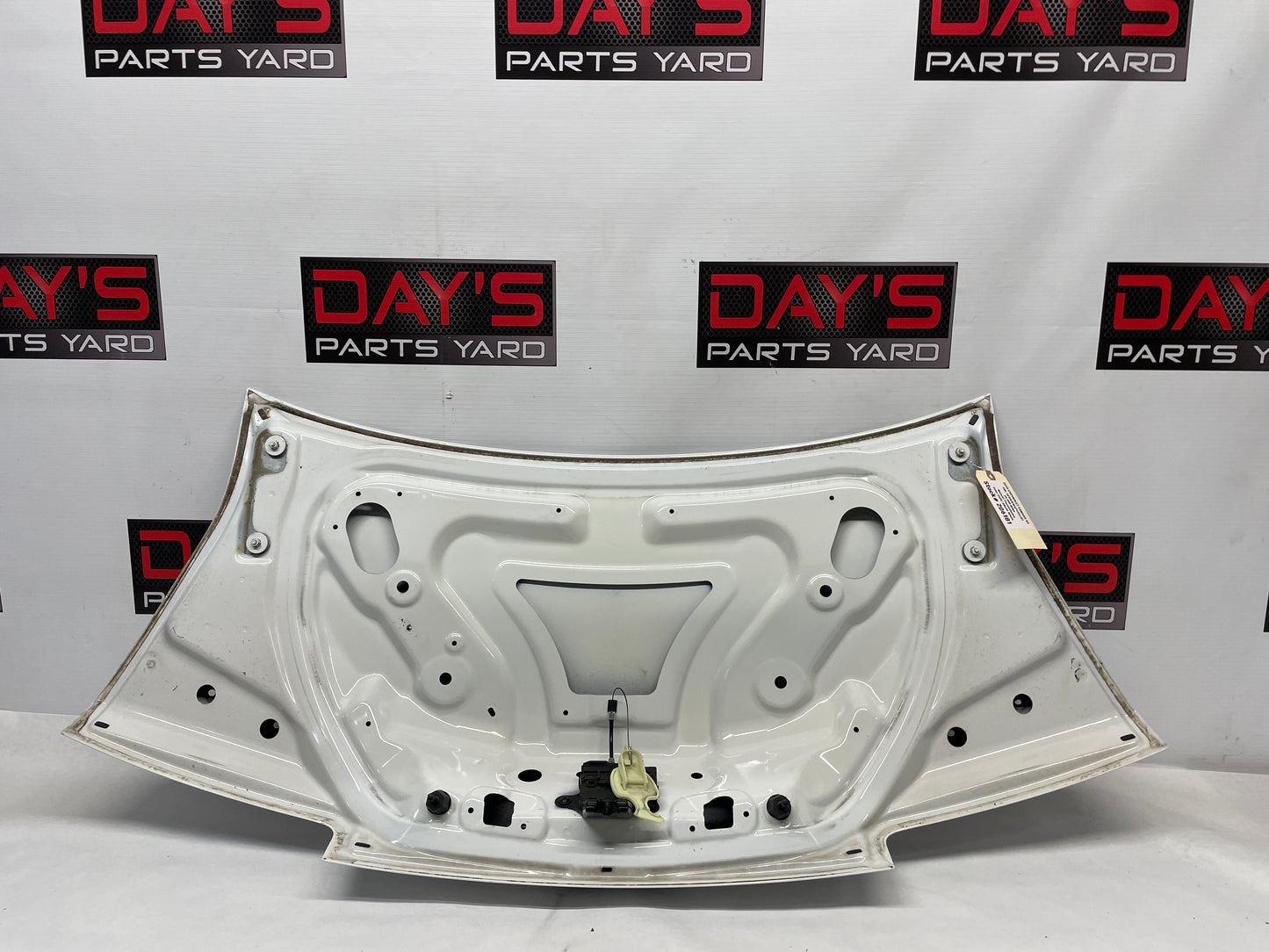 2015 Chevy Camaro SS Trunk Deck Lid White OEM - Day's Parts Yard