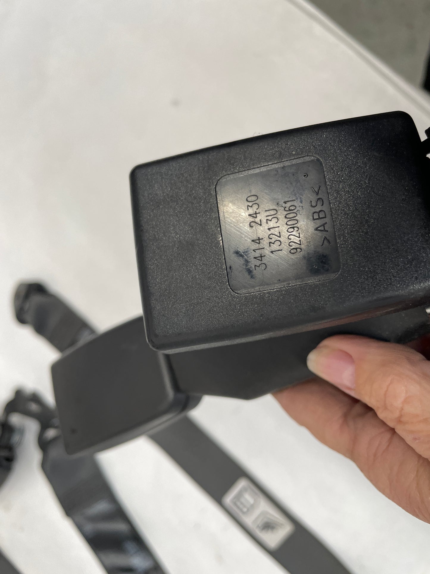 2014 Chevy SS Sedan Rear Seatbelt Seat Belt Retractors w/ Buckles Set OEM - Day's Parts Yard