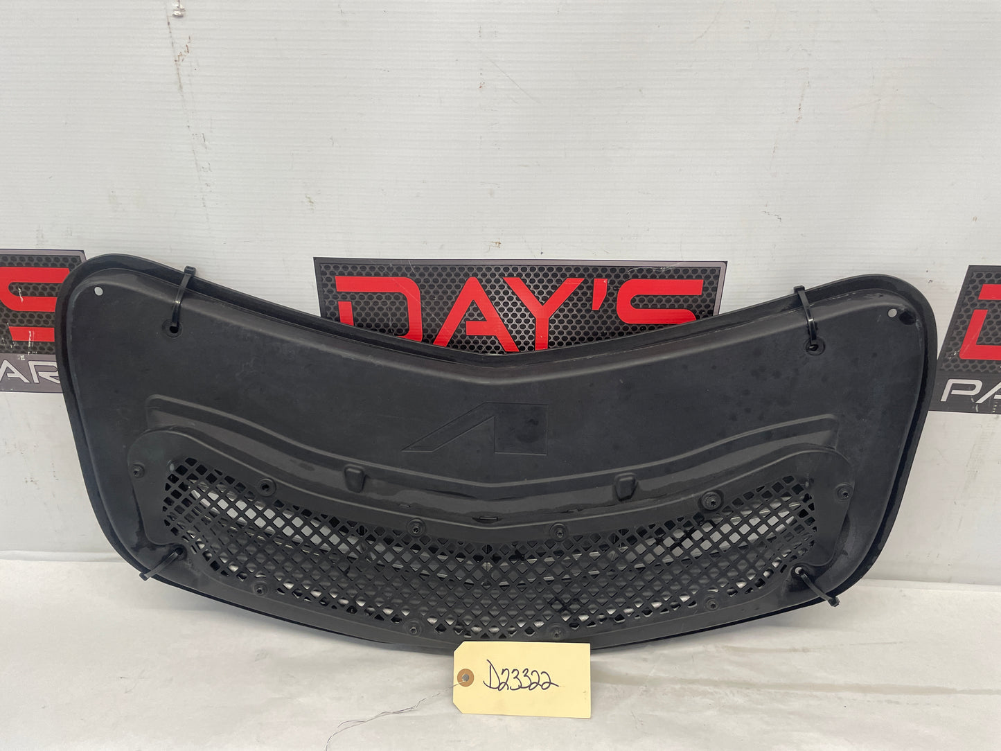 2016 Cadillac ATS-V Hood Vent Insert OEM - Day's Parts Yard