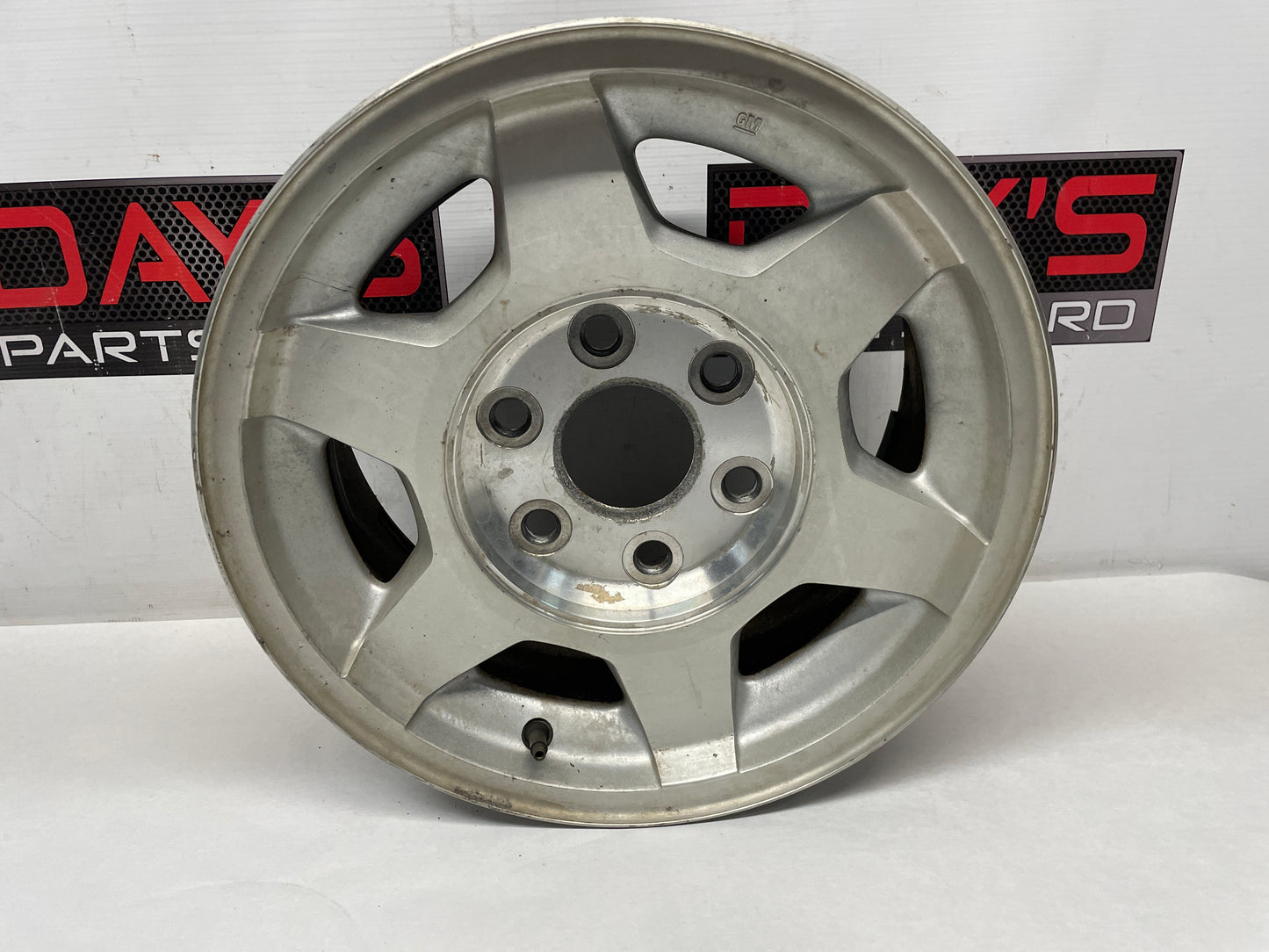 2004 GMC Sierra K1500 Factory OEM 16X7 Wheel - Day's Parts Yard