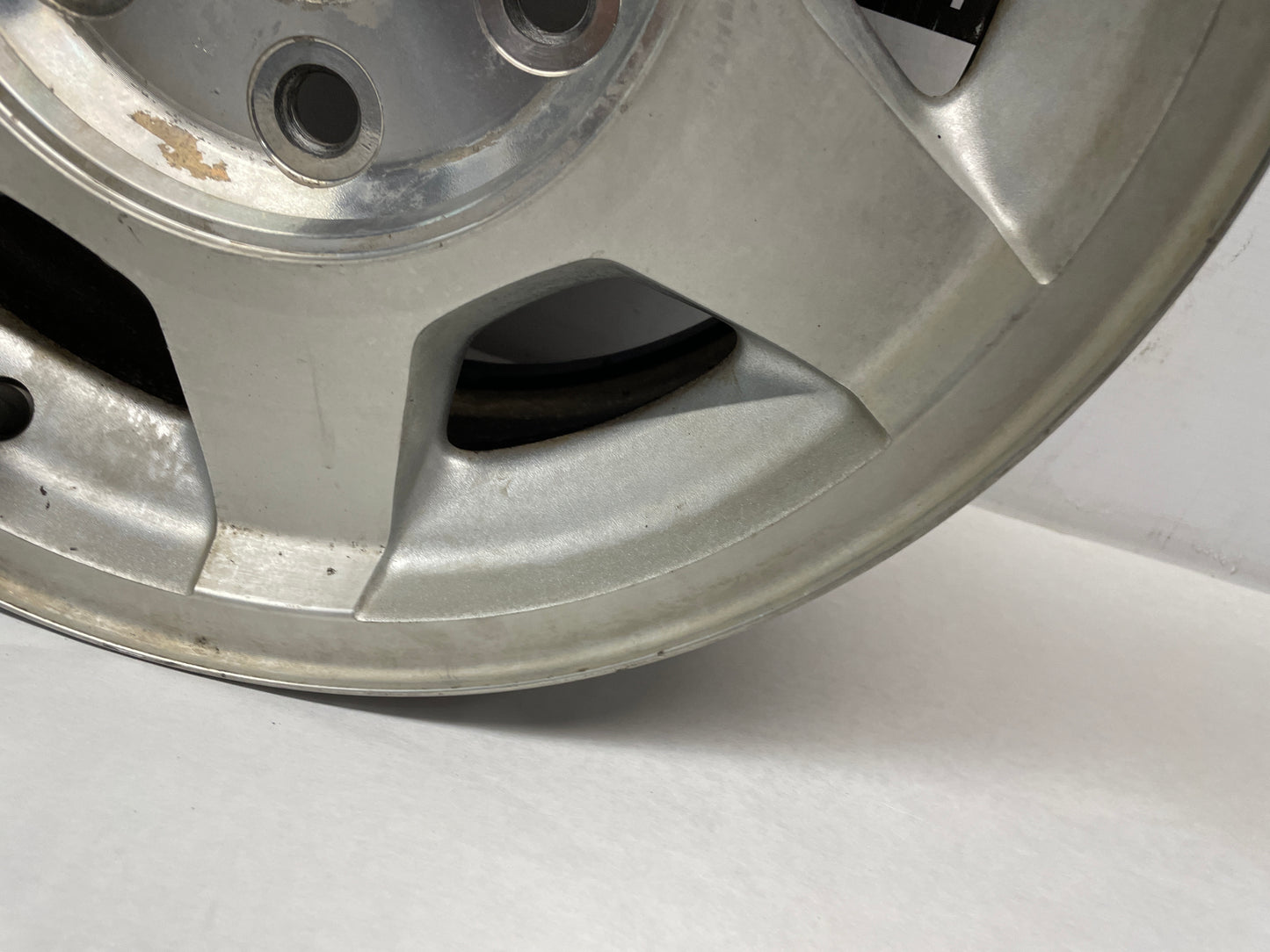 2004 GMC Sierra K1500 Factory OEM 16X7 Wheel - Day's Parts Yard