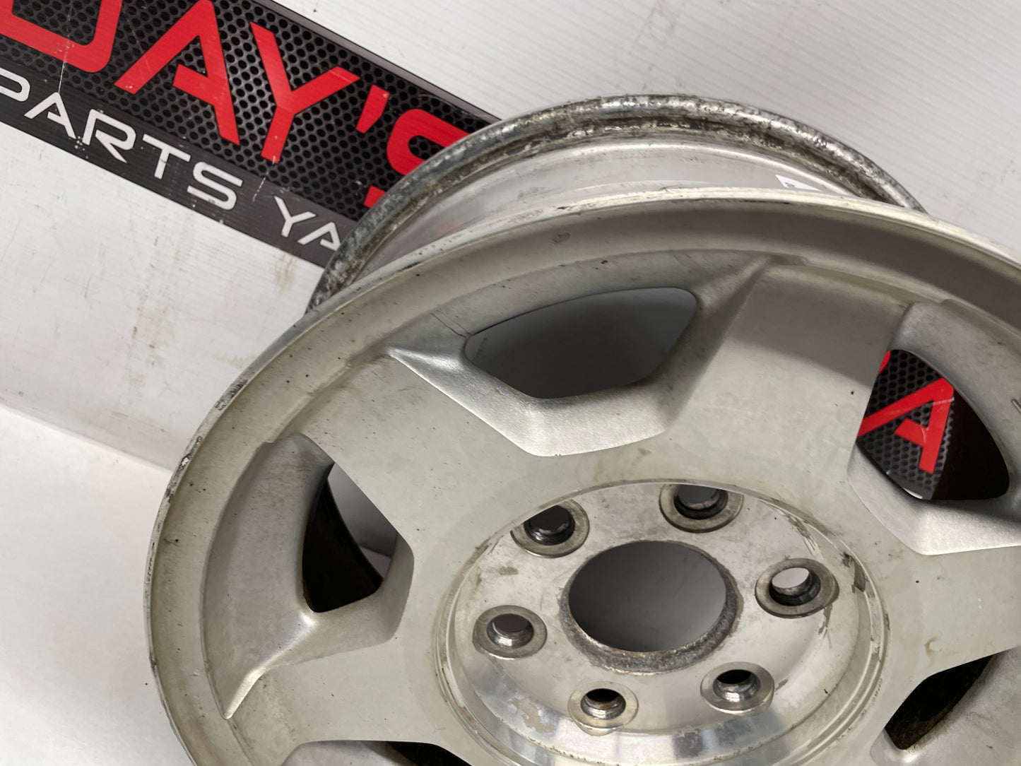 2004 GMC Sierra K1500 Factory OEM 16X7 Wheel - Day's Parts Yard