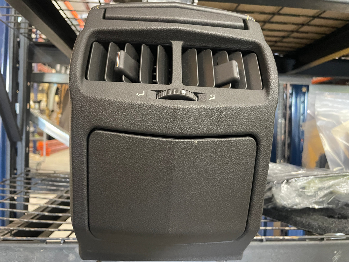 2013 Cadillac CTS-V Coupe Center Console Armrest OEM - Day's Parts Yard
