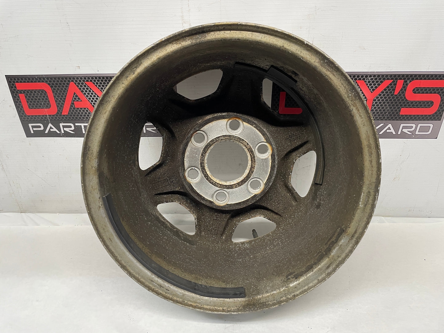 2004 GMC Sierra K1500 Factory OEM 16X7 Wheel - Day's Parts Yard