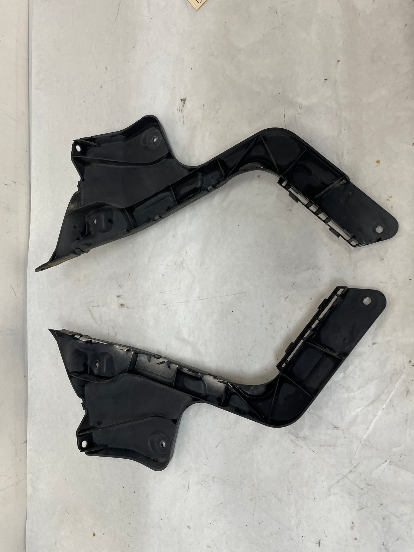 2009 Pontiac G8 Complete Rear Bumper Brackets Mounts Supports Guides Set OEM - Day's Parts Yard