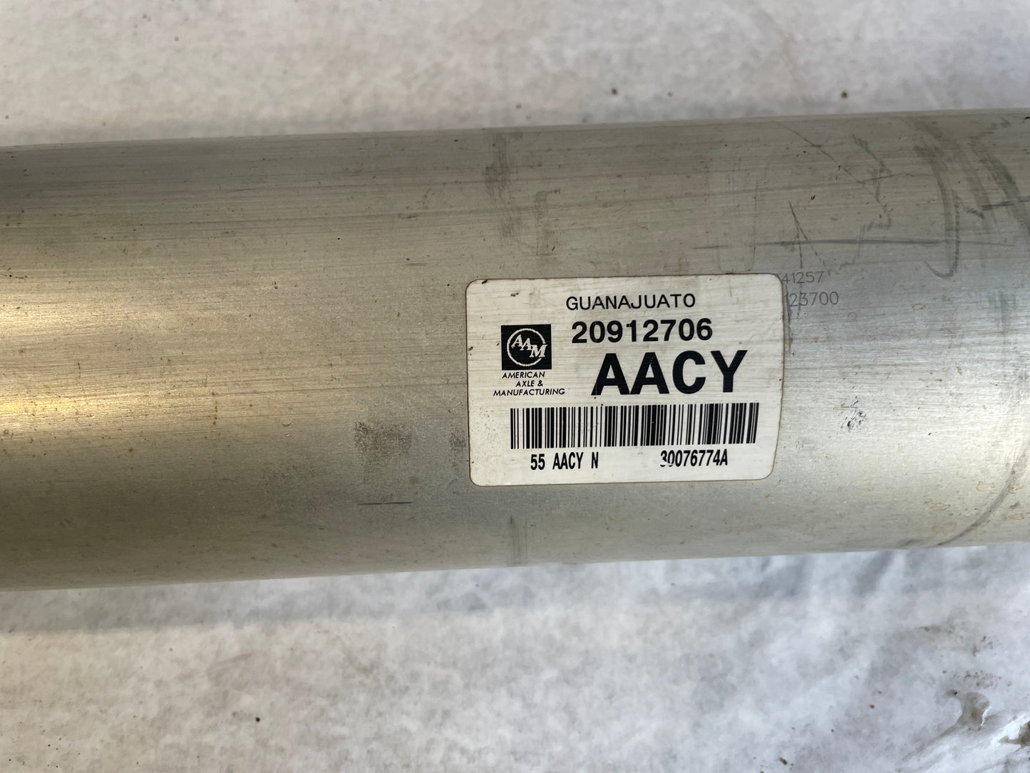 2013 Chevy Silverado Rear Driveshaft Drive Shaft OEM - Day's Parts Yard