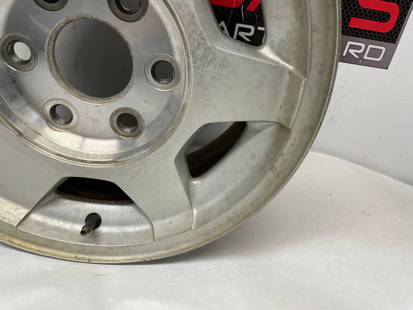 2004 GMC Sierra K1500 Factory OEM 16X7 Wheel - Day's Parts Yard
