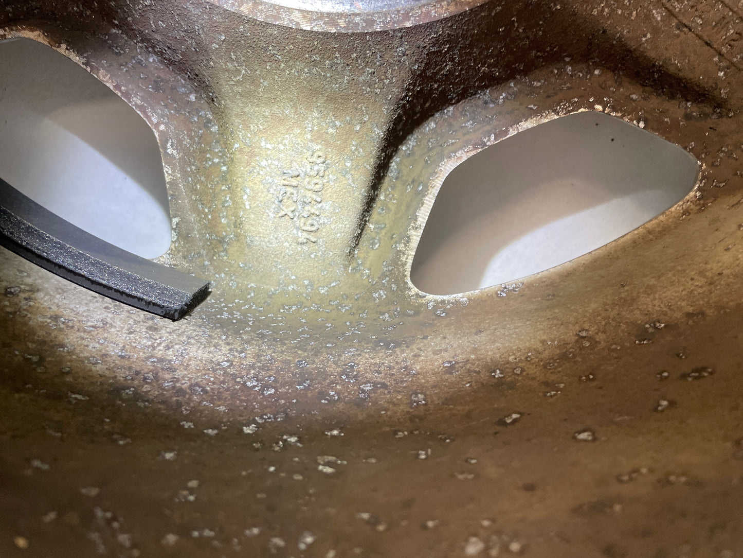 2004 GMC Sierra K1500 Factory OEM 16X7 Wheel - Day's Parts Yard